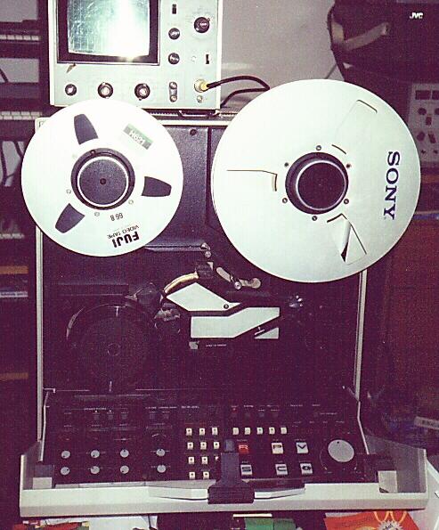 2 inch viewfinder for the BBC-2 color minicam.